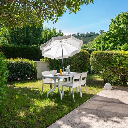 Comfort Aparthotel Mandelieu La Napoule Village Экстерьер фото
