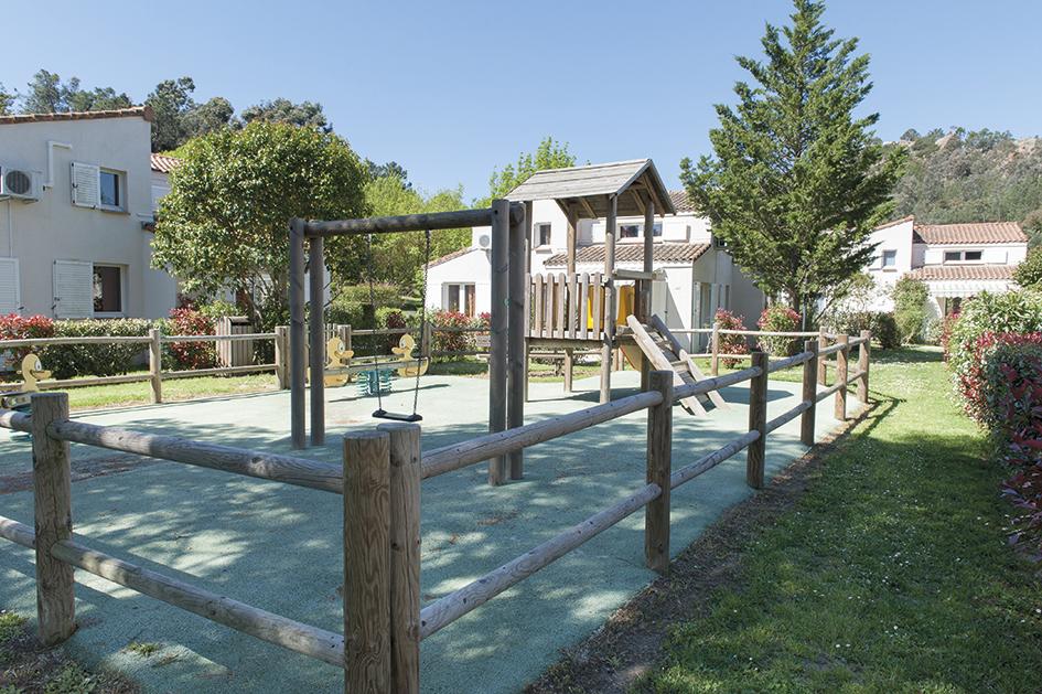 Comfort Aparthotel Mandelieu La Napoule Village Экстерьер фото