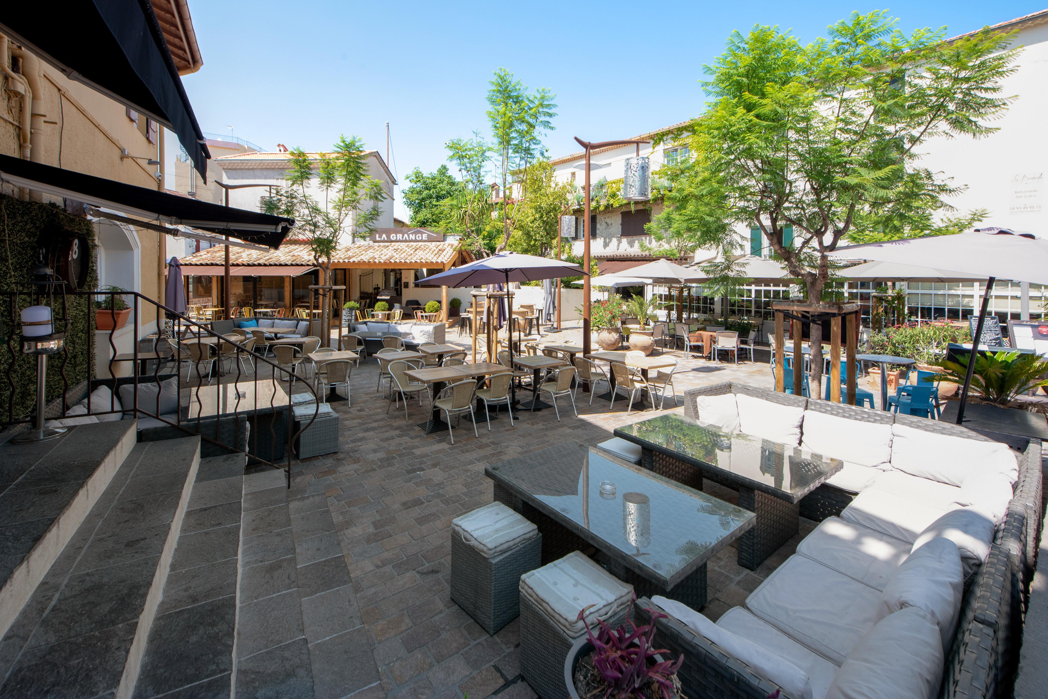 Comfort Aparthotel Mandelieu La Napoule Village Экстерьер фото