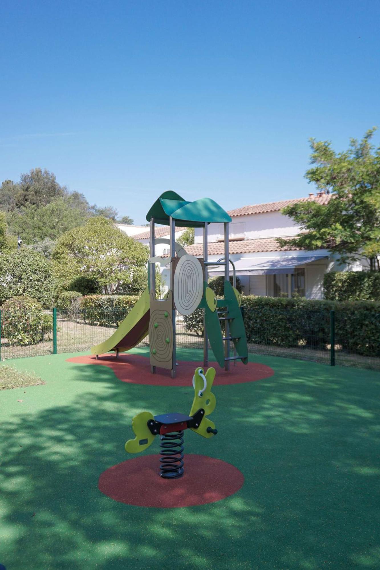Comfort Aparthotel Mandelieu La Napoule Village Экстерьер фото