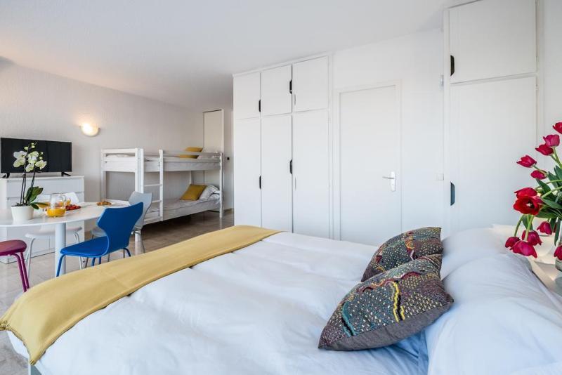 Comfort Aparthotel Mandelieu La Napoule Village Экстерьер фото